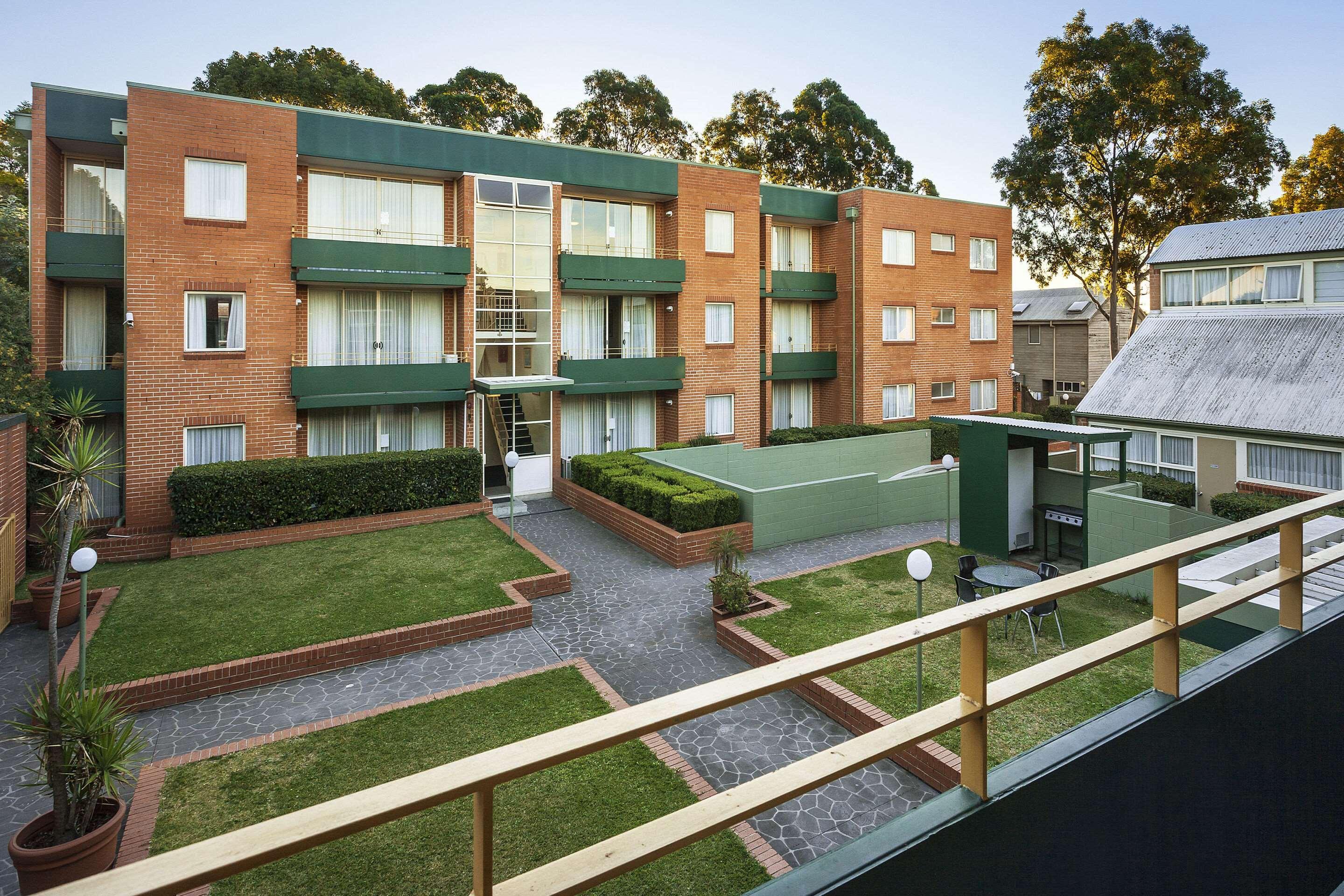 Apx Parramatta Aparthotel Sydney Exterior photo