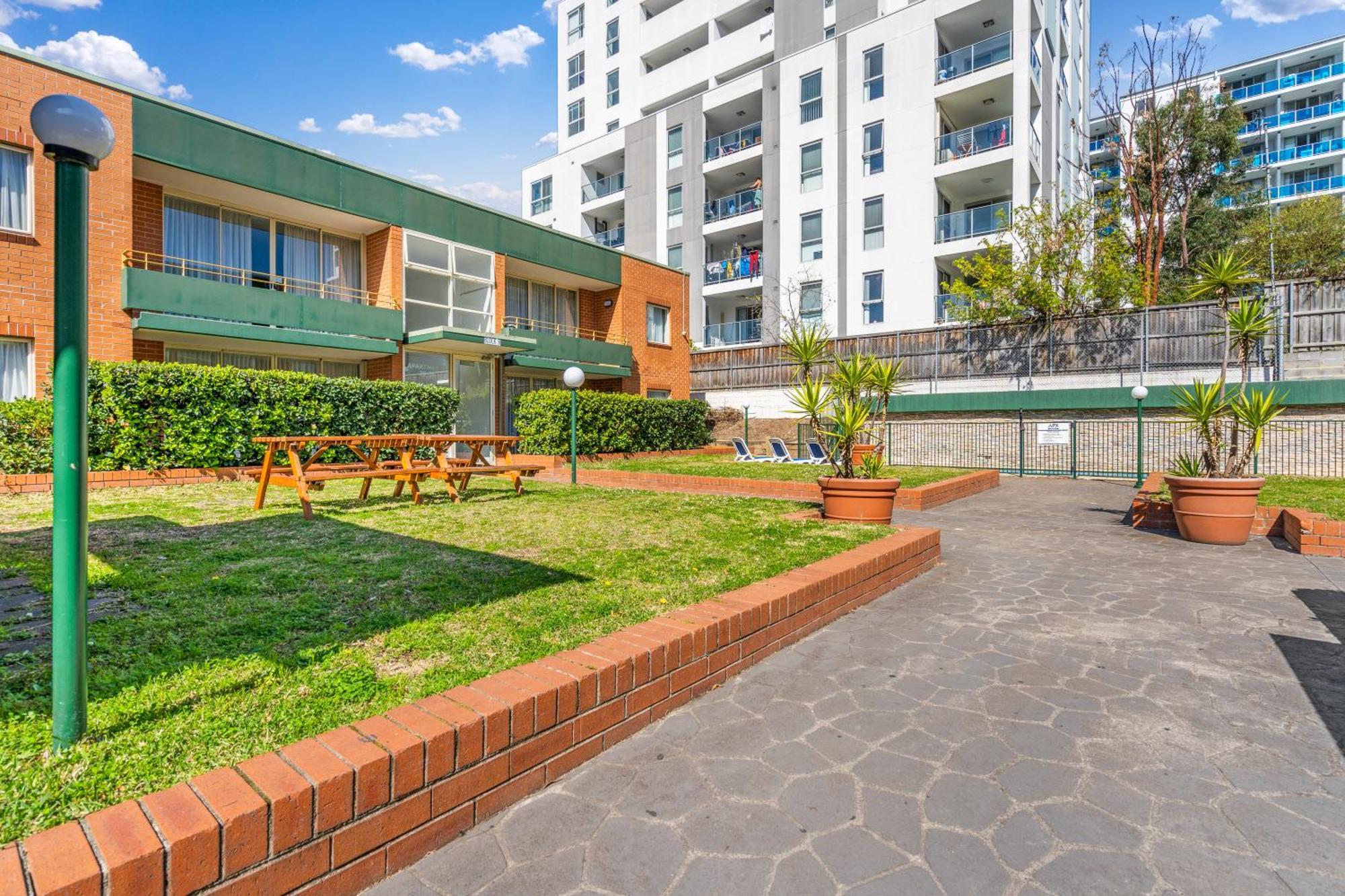 Apx Parramatta Aparthotel Sydney Exterior photo
