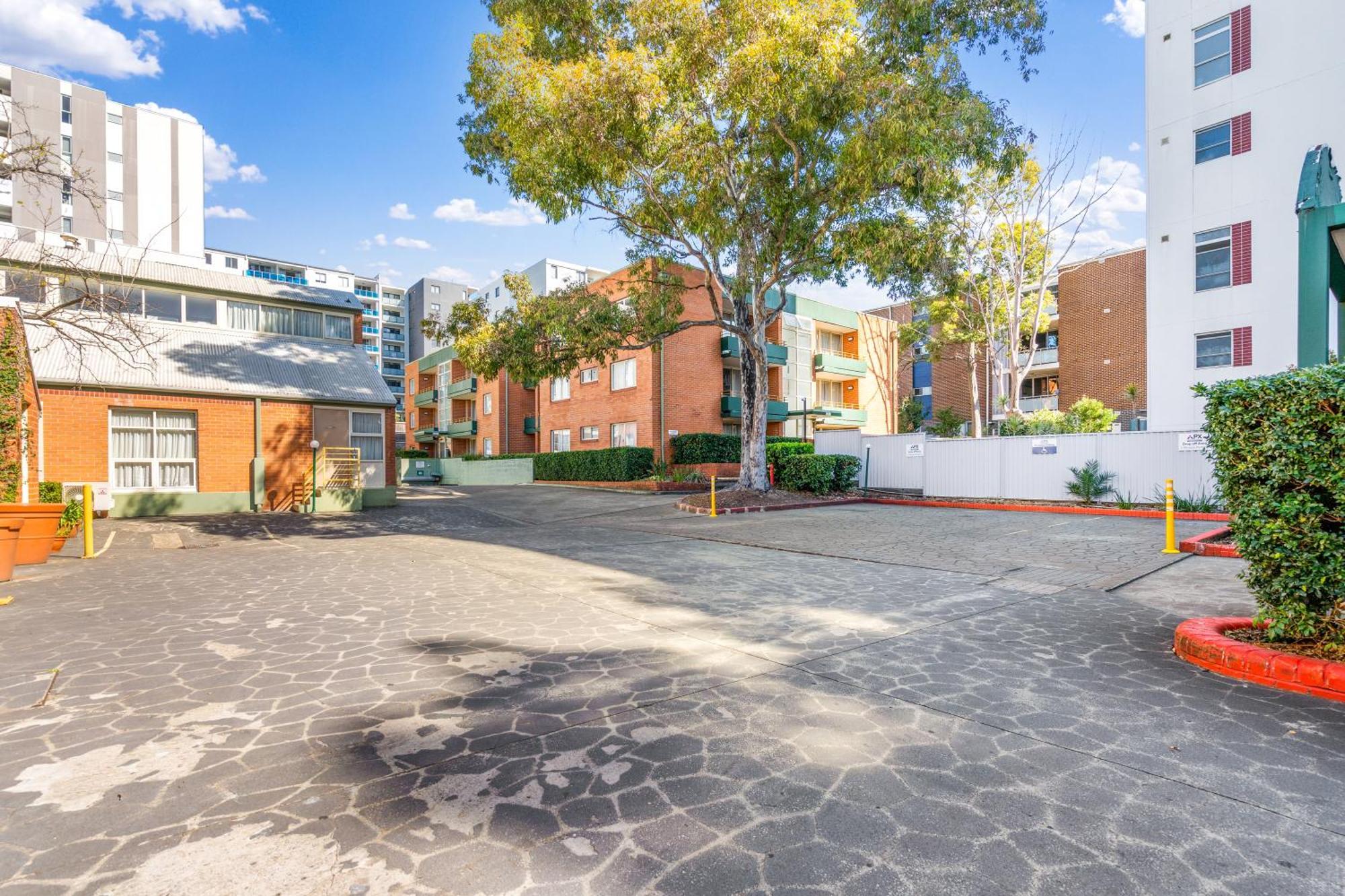 Apx Parramatta Aparthotel Sydney Exterior photo